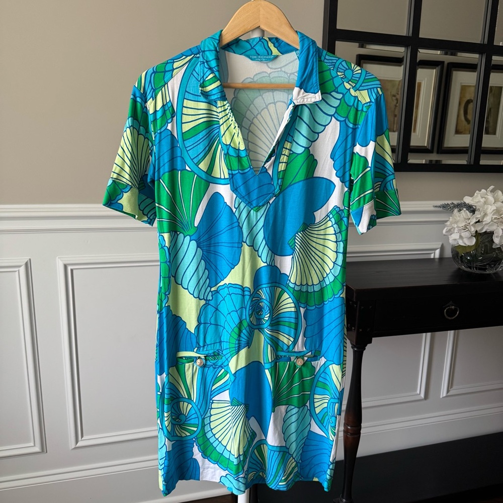 Tori Richard Blue and Green Casual Button Down Shirt